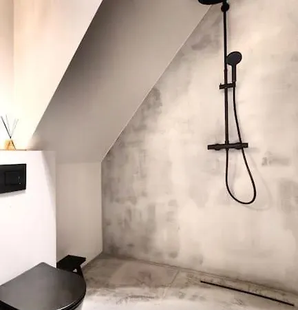 Modern By The Sea Villa Palanga