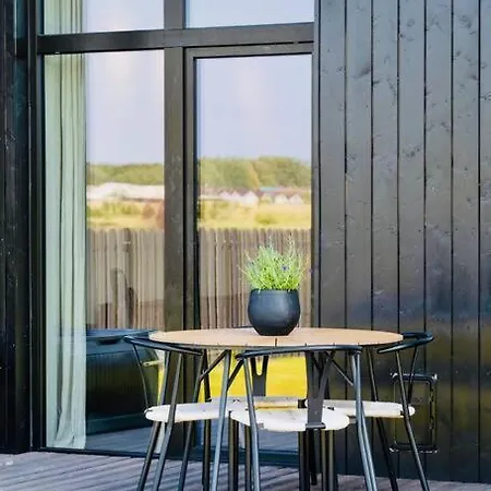 Modern By The Sea Villa *