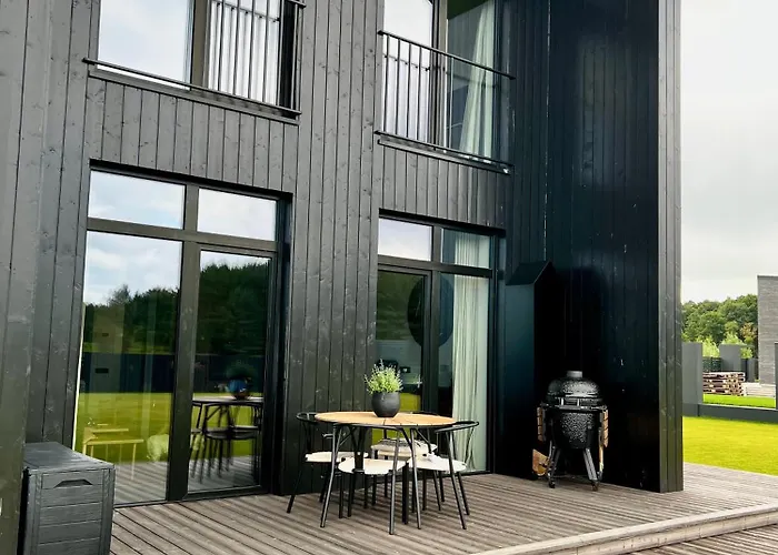 Modern By The Sea Villa Palanga